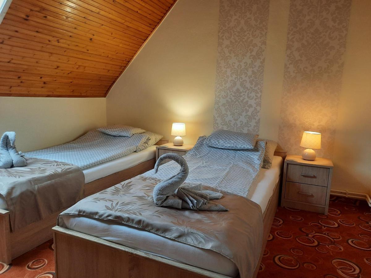 For You Apartman Gyula Extérieur photo