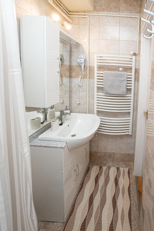 For You Apartman Gyula Extérieur photo