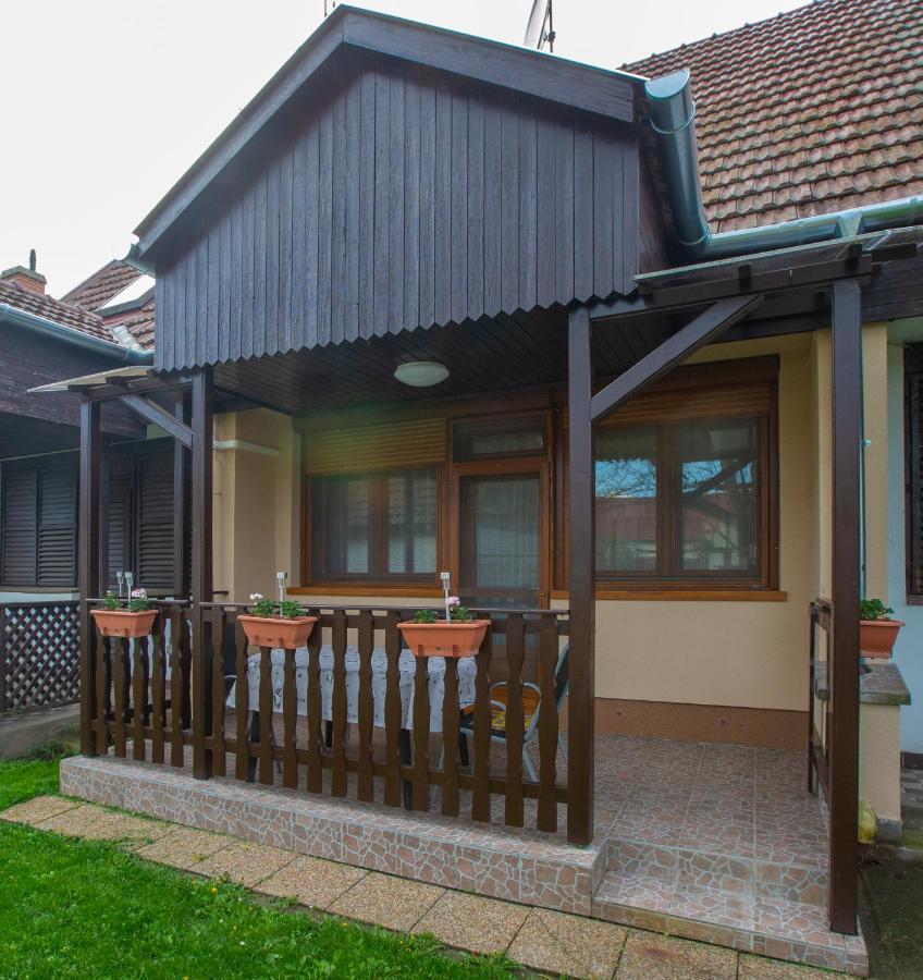 For You Apartman Gyula Extérieur photo